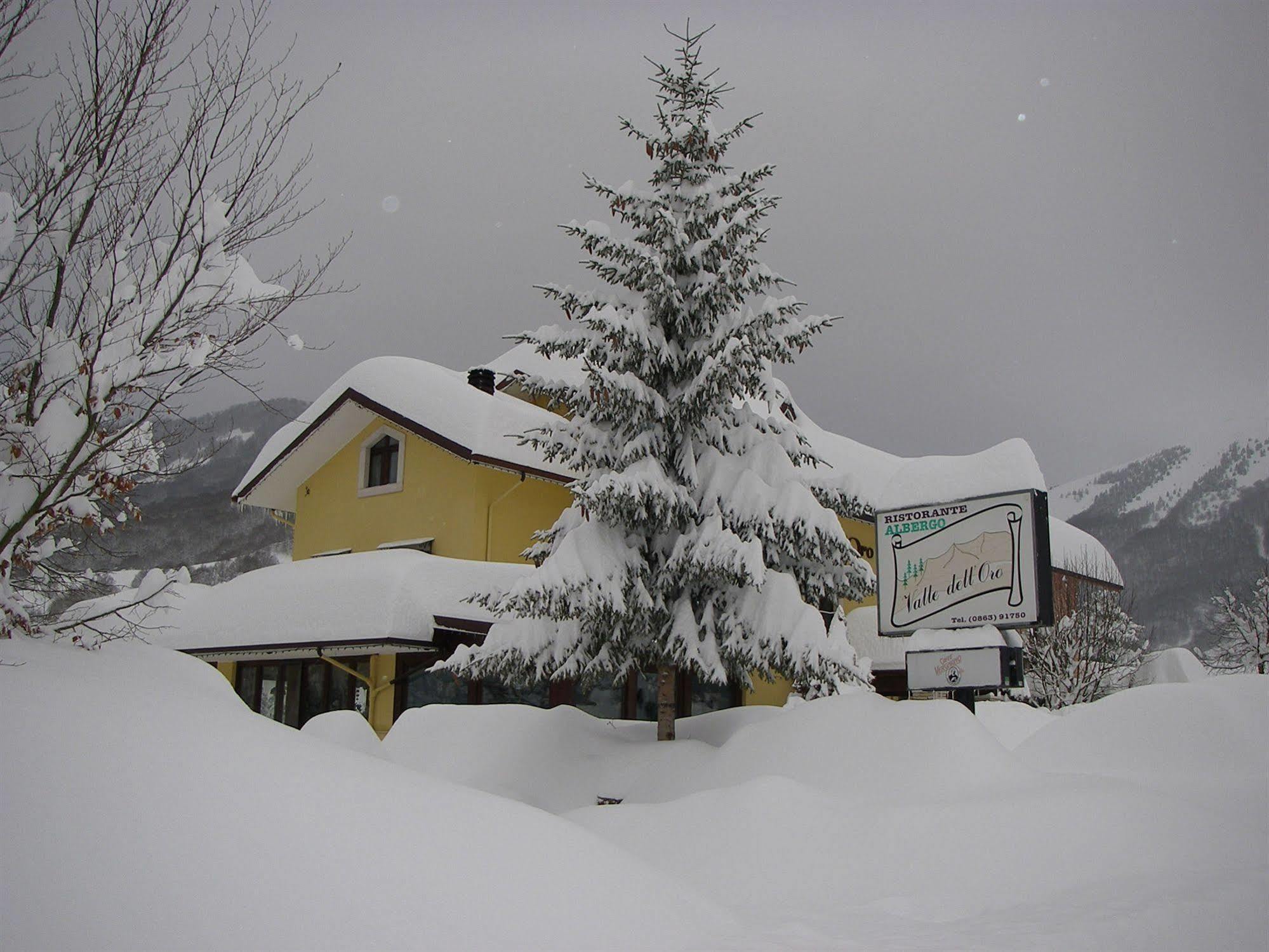 Hotel Valle Dell' Oro Pescasseroli Kültér fotó